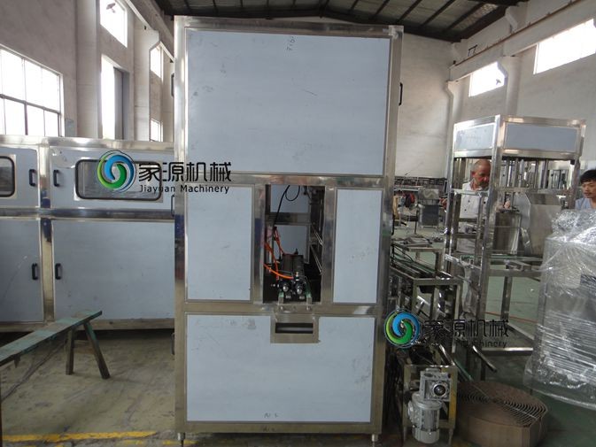 Mineral Water Filling Machine 0